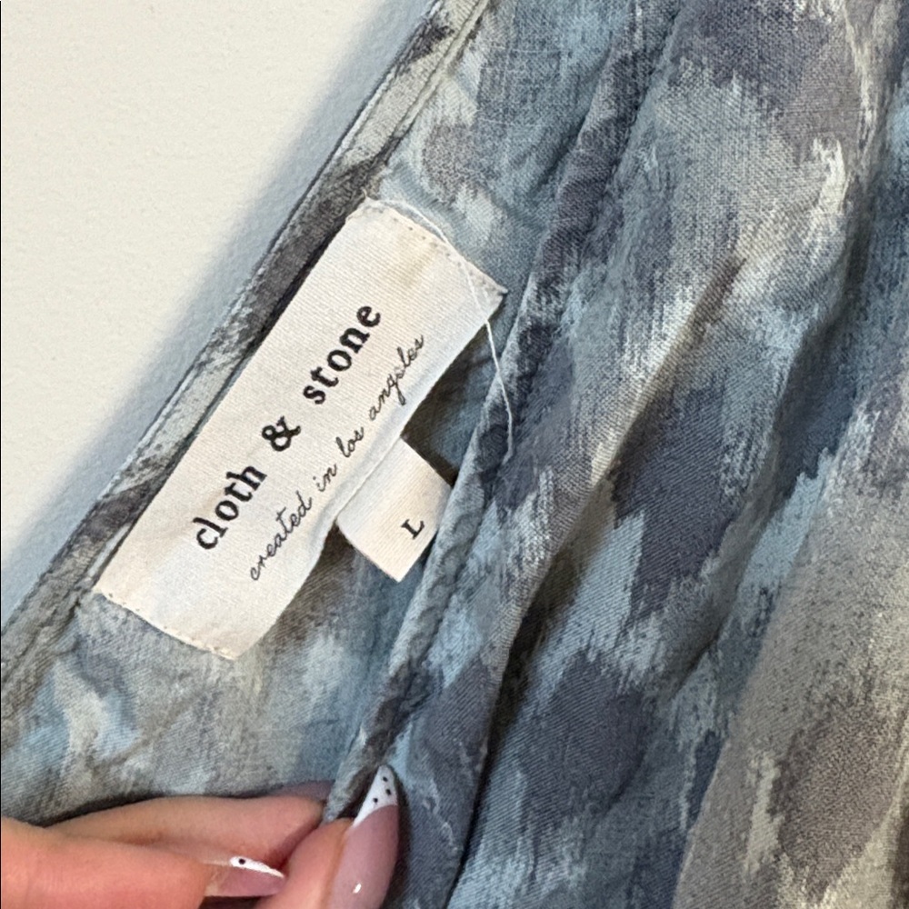Anthropologie Cloth & Stone Gray animal print Patterned Jumpsuit size L - Picture 4 of 7